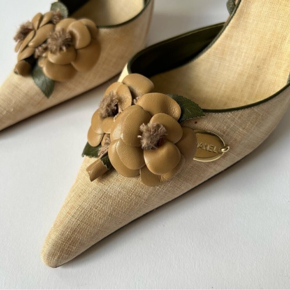 Vintage Chanel Beige Floral Embellished Sling Back Pointe Toe Heel Size 39 - Picture 6 of 9